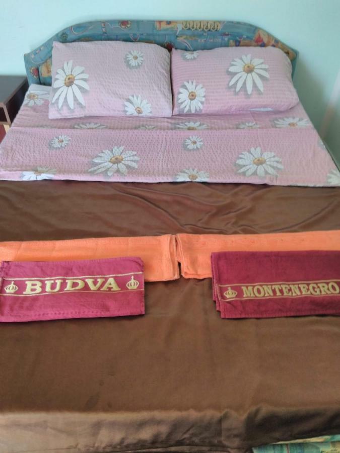 Sunny Hostel Budva